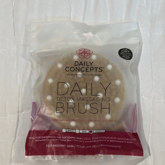 Daily Concepts Other - Brown Detox Massaging Brush